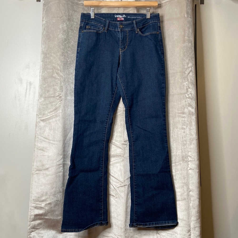 Levi’s stretchy bootcut jeans